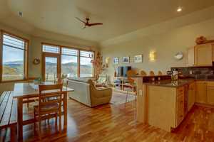 vacation rental condos